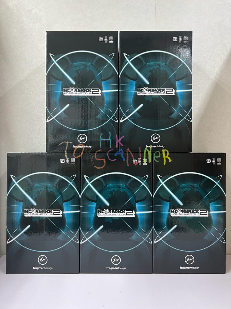 (In-stock) BE@RBRICK WORLD WIDE TOUR 2 fragmentdesign Rabbit x Wolf 400%