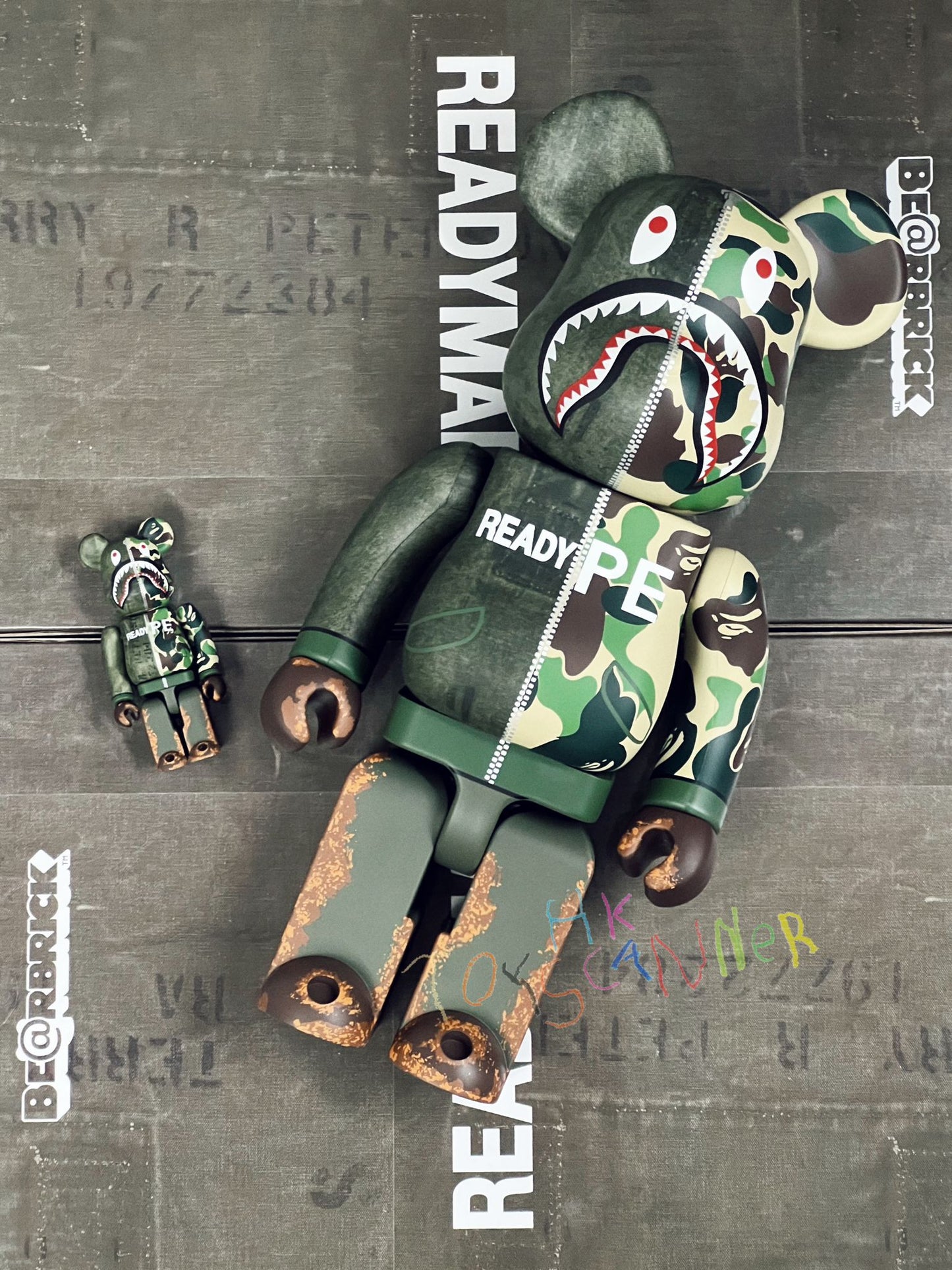 (In-stock) BE@RBRICK READYMADE x A BATHING APE 100%&400%