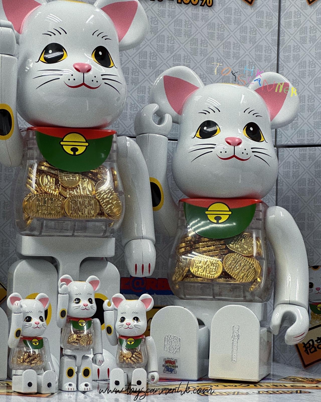 (In-stock) BE@RBRICK 招き猫 小判 白メッキ 100％ & 400％